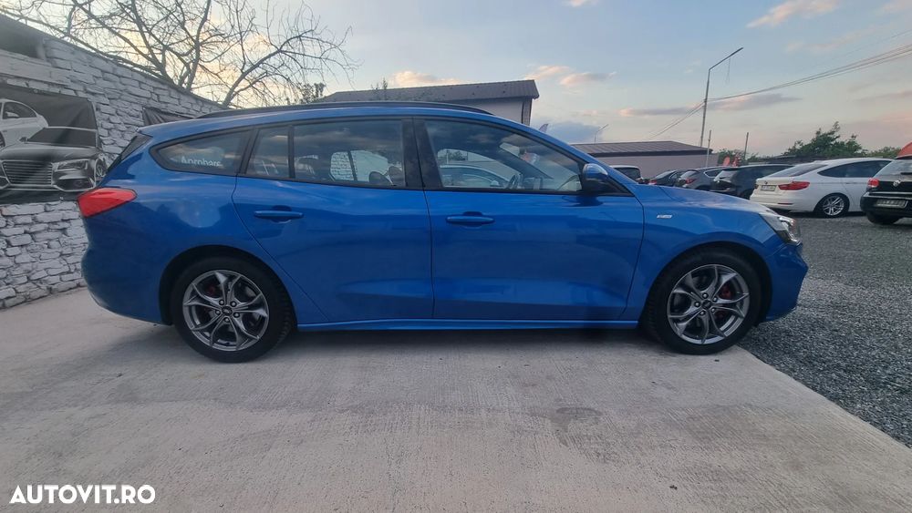 Ford Focus - 10