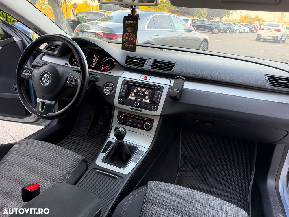 Volkswagen Passat CC - 13