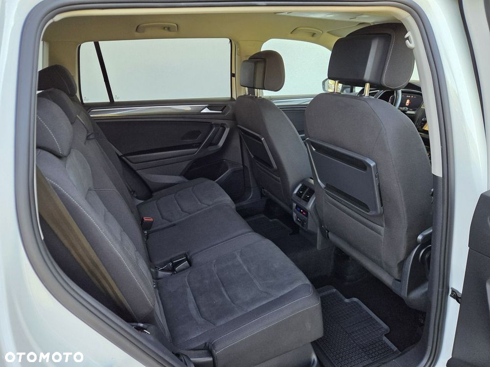 Volkswagen Tiguan Allspace - 12