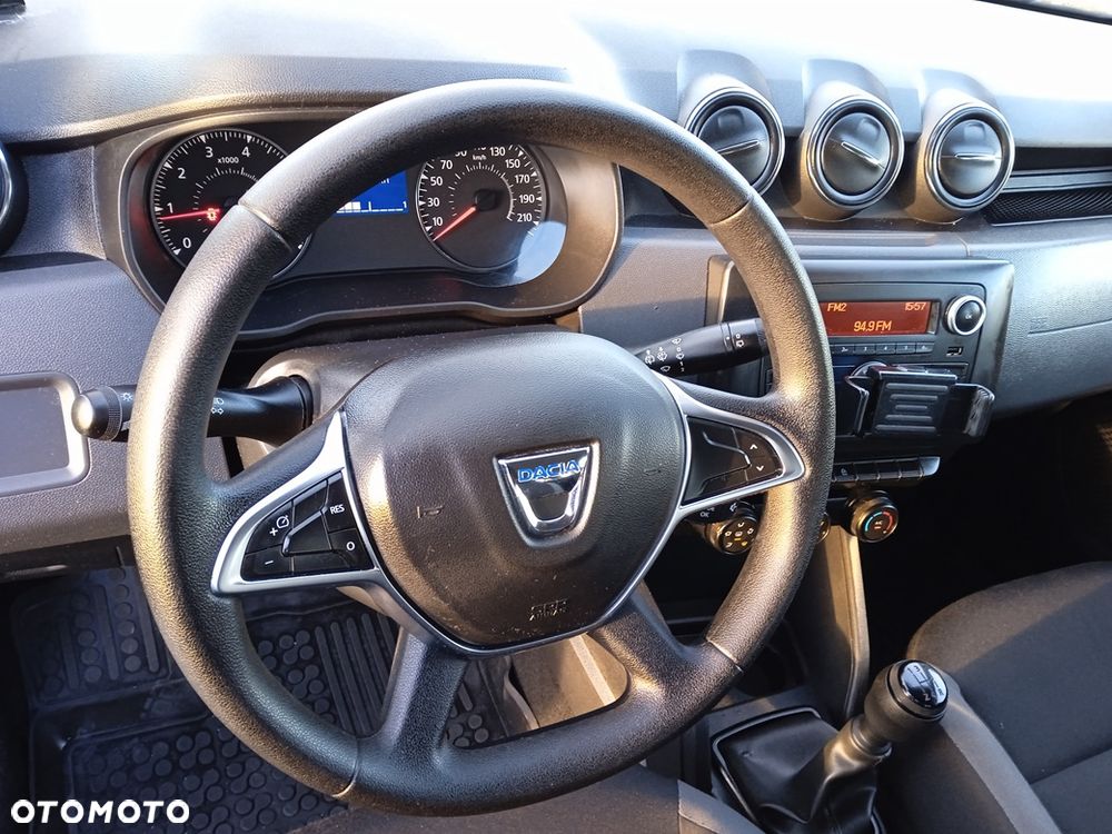 Dacia Duster 1.6 SCe Laureate S&S - 11