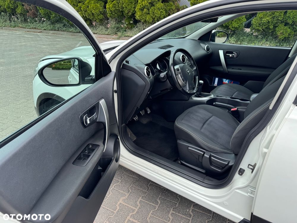 Nissan Qashqai - 15