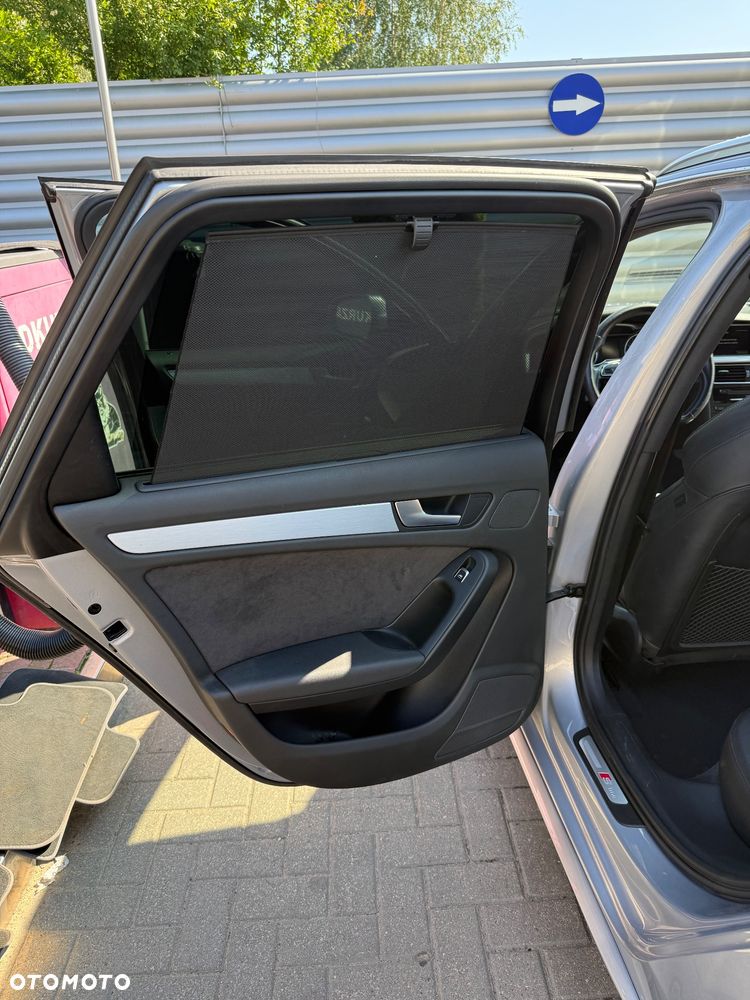 Audi A4 Avant 2.0 TDI DPF quattro S tronic S line Sportpaket - 20