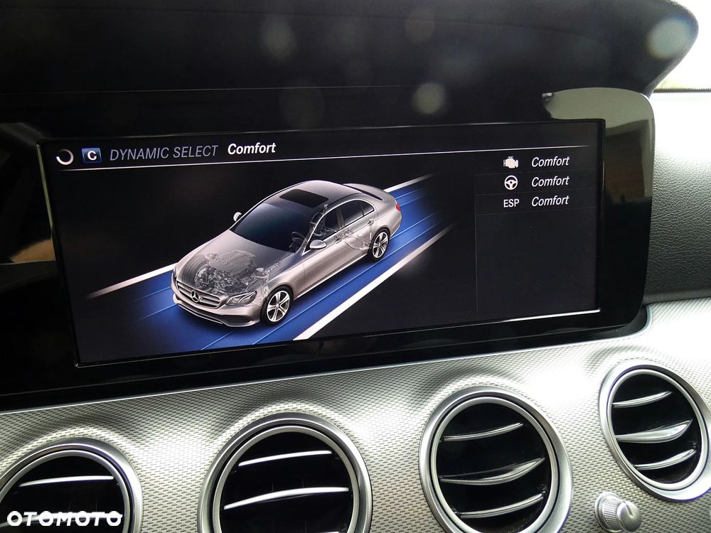 Mercedes-Benz Klasa E 220 d 4-Matic Business Edition 9G-TRONIC - 9
