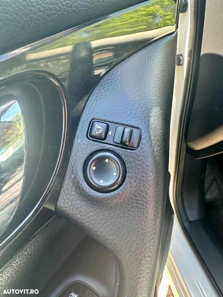 Nissan Qashqai - 32
