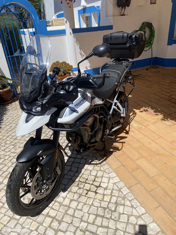 Triumph Tiger 900 GT - 2