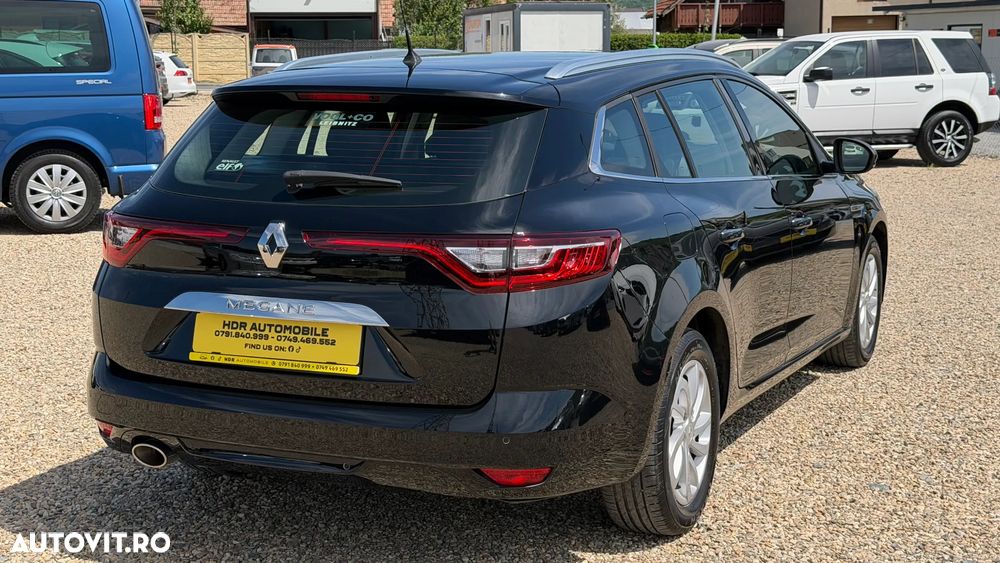 Renault Megane TCe 115 GPF LIMITED - 10
