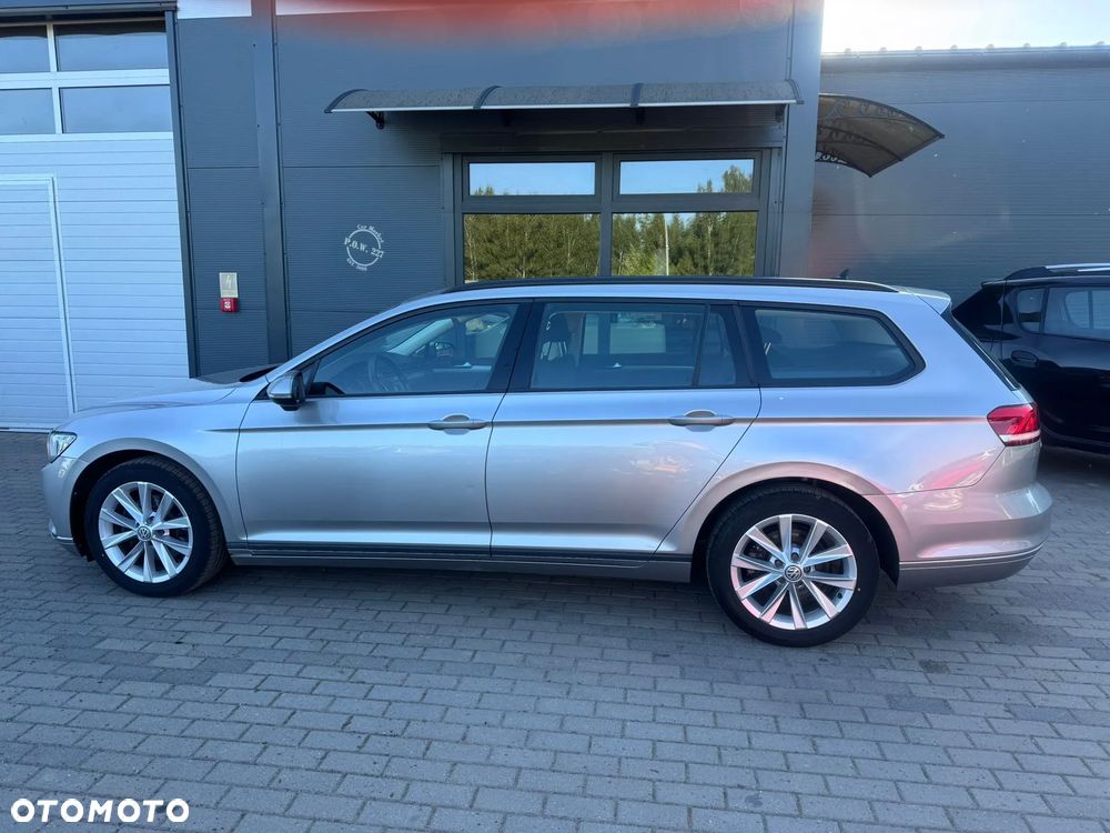 Volkswagen Passat 2.0 TDI (BlueMotion Technology) DSG Comfortline - 26