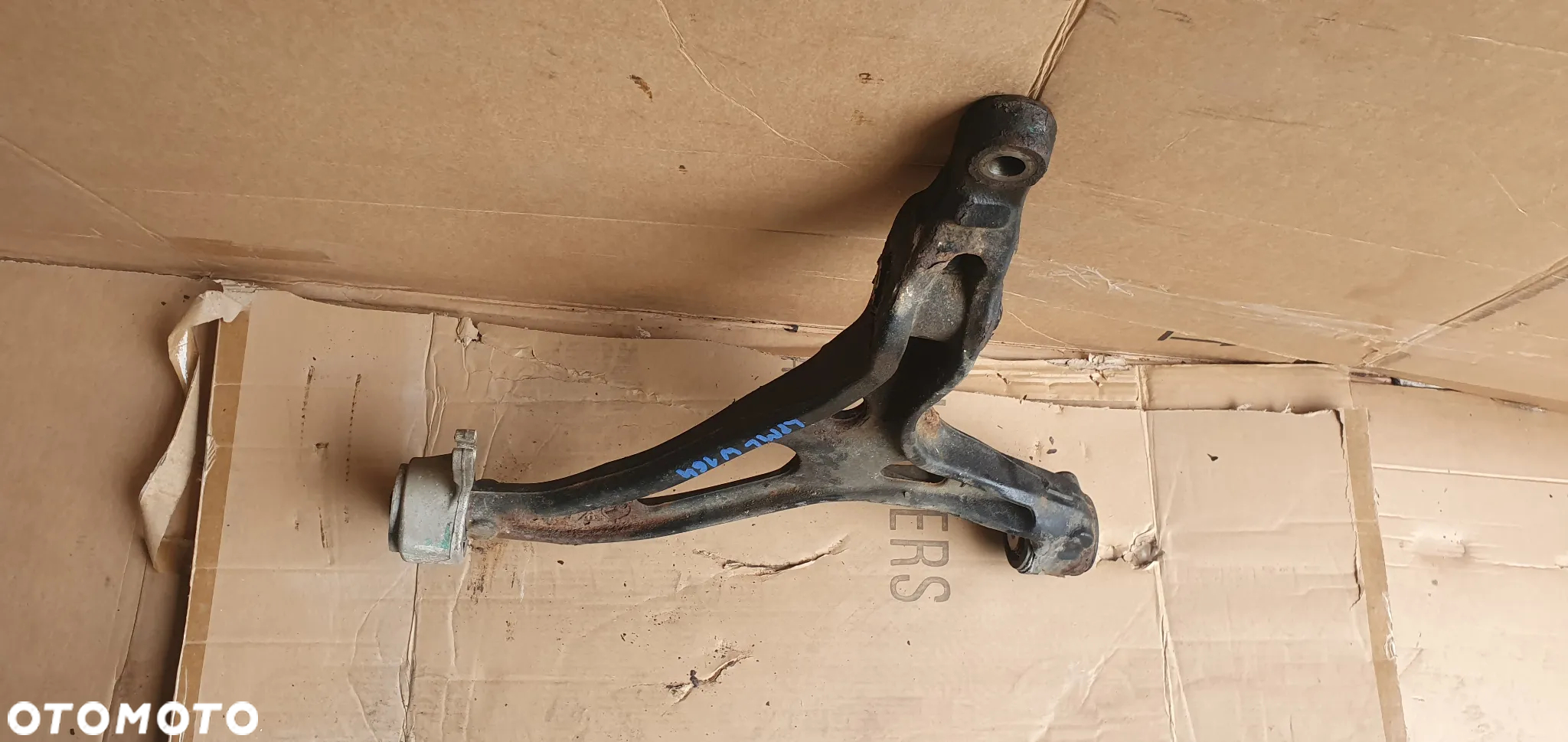 Wahacz lewy przód przedni Mercedes ML W164 000060366106 - 2