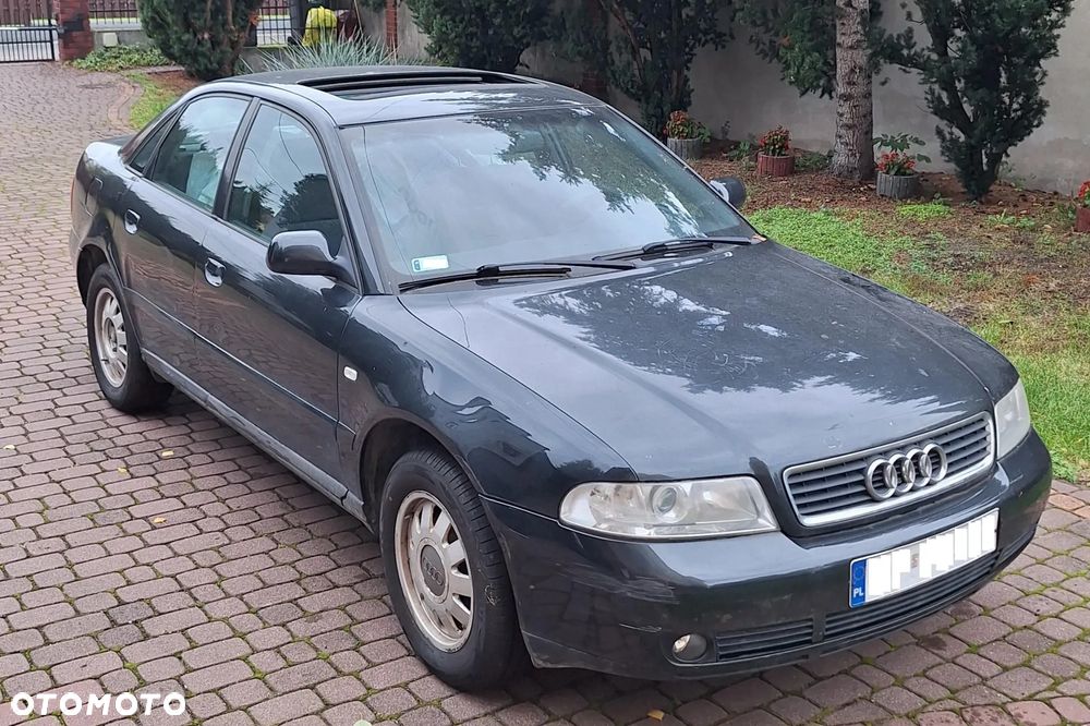 Audi A4 Limousine - 10