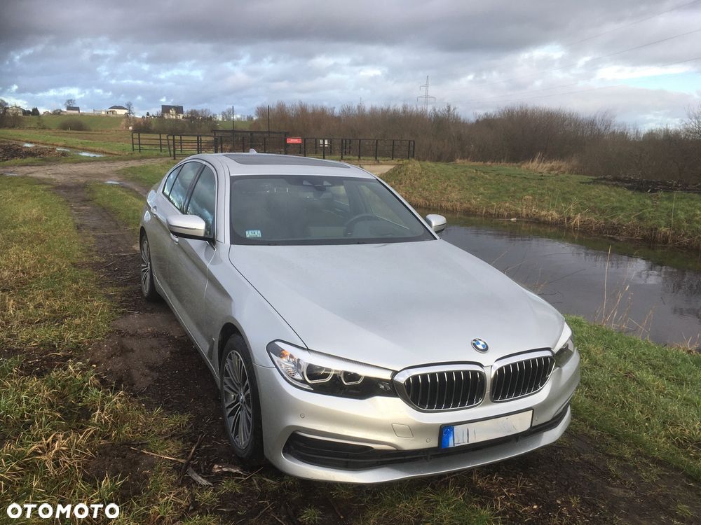 BMW Seria 5 540i GPF xDrive Luxury Line - 37
