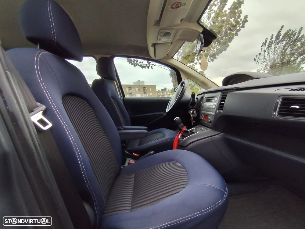 Lancia Musa 1.3 16V M-jet Platino - 18