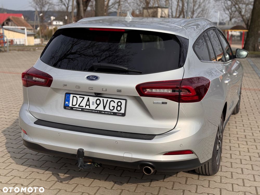 Ford Focus 1.0 EcoBoost Hybrid TITANIUM - 11