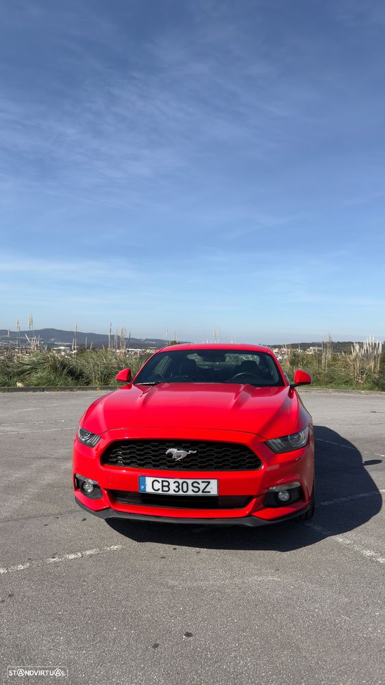 Ford Mustang 2.3 Eco Boost - 2