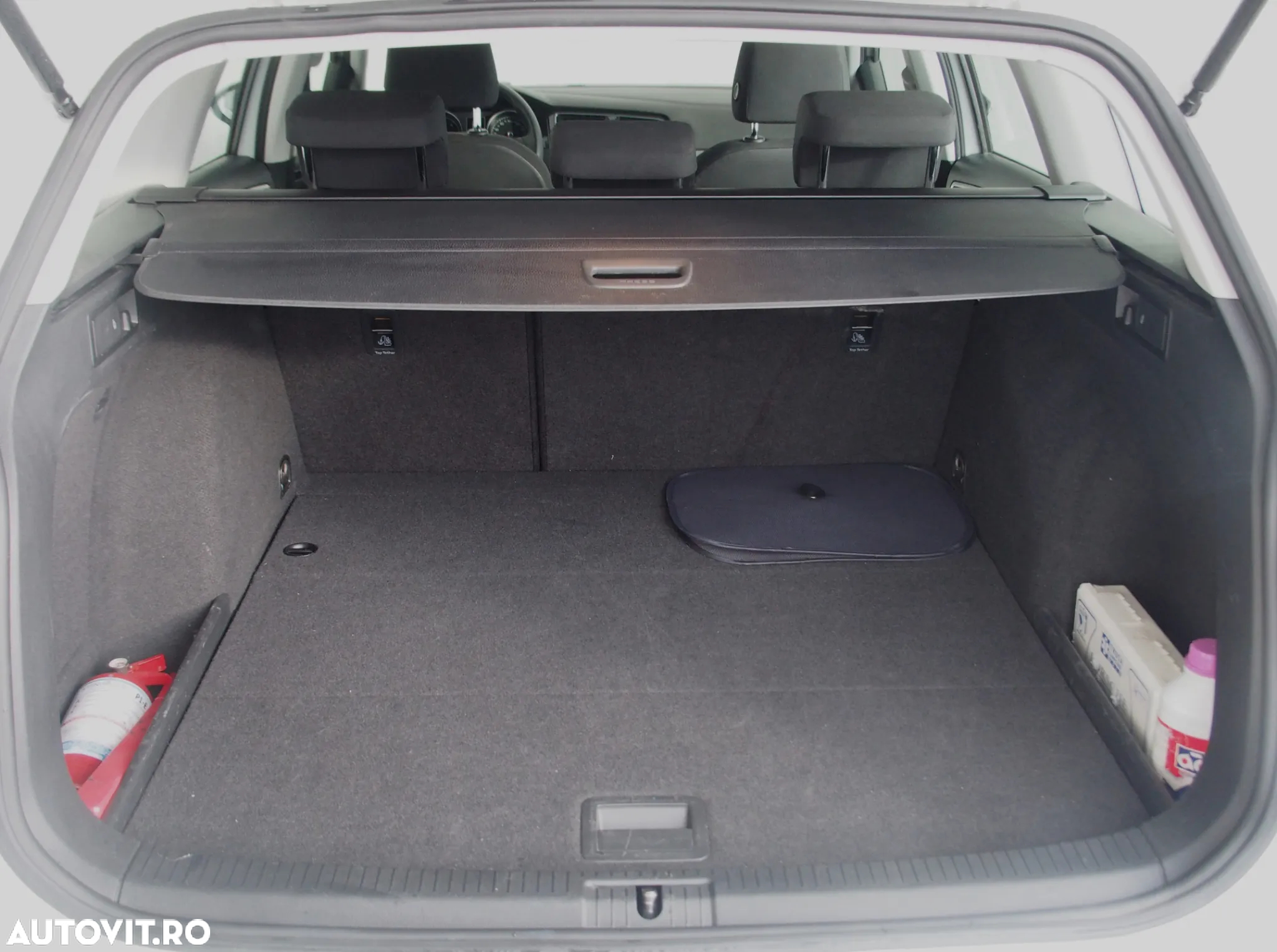 Volkswagen Golf 1.6 TDI Trendline - 5