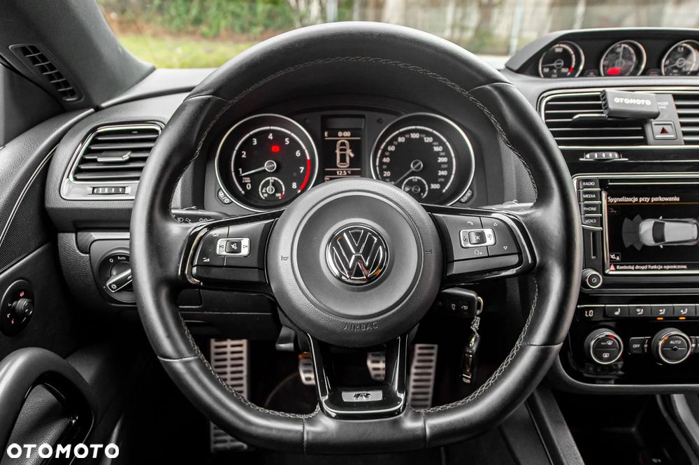 Volkswagen Scirocco R - 23
