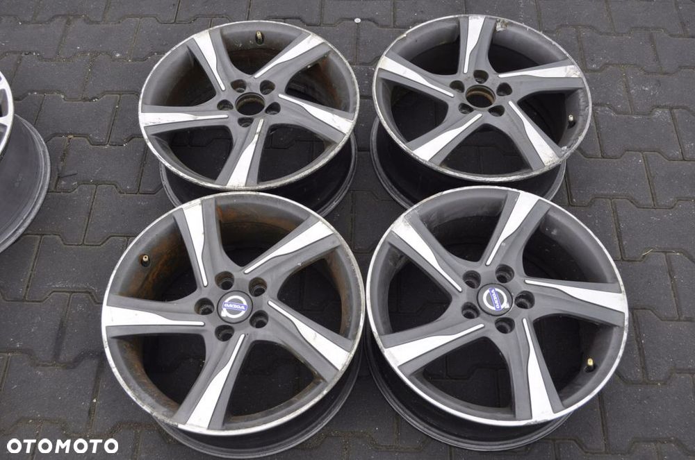 VOLVO R-DESIGN  FELGI ALUMINIOWE - 1