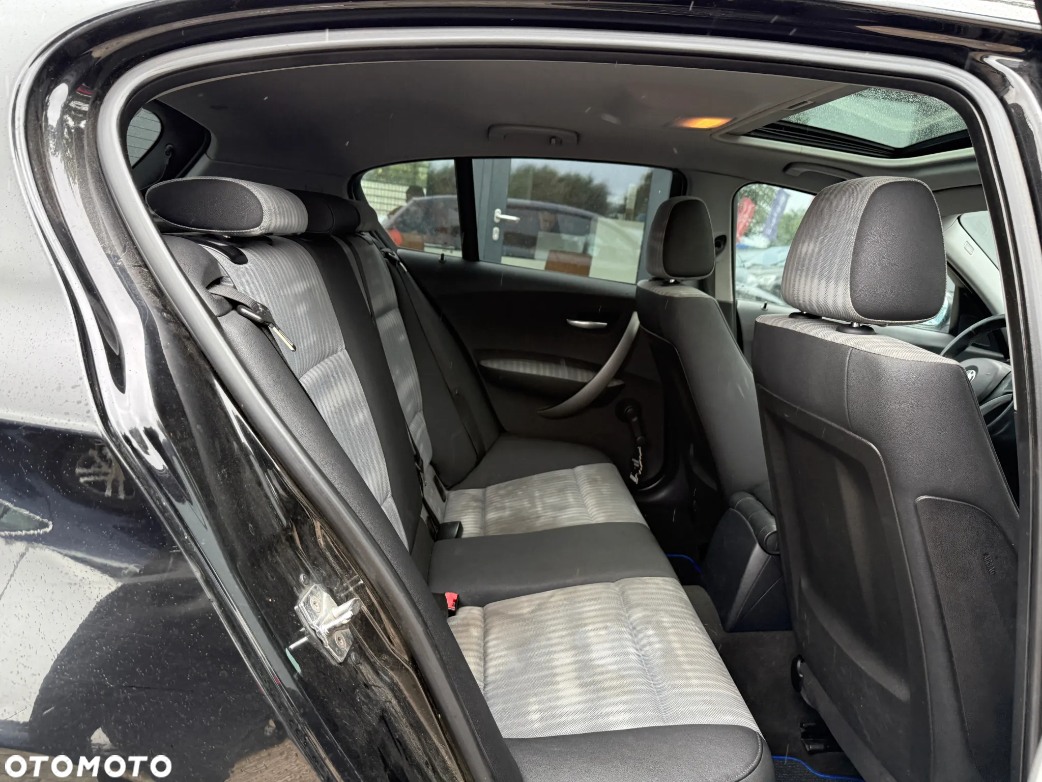 BMW Seria 1 118d - 27