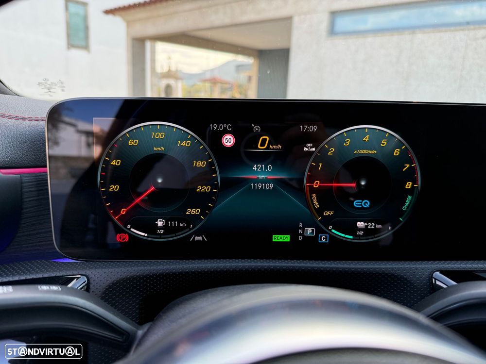 Mercedes-Benz CLA 250 e Shooting Brake AMG Line - 15