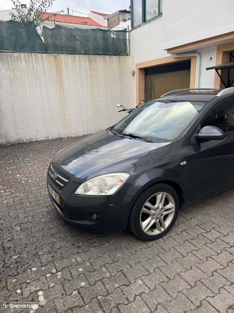 Kia Ceed SW 1.6 CRDi TX ISG - 1