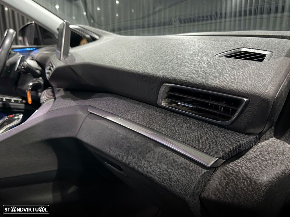 Peugeot 5008 1.2 PureTech Allure Pack EAT8 - 35