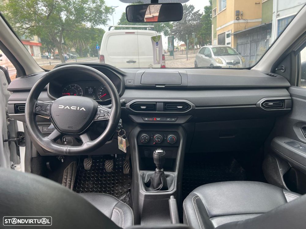 Dacia Sandero - 11