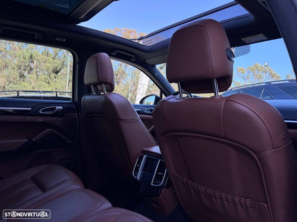 Porsche Cayenne Diesel Platinum Edition - 28