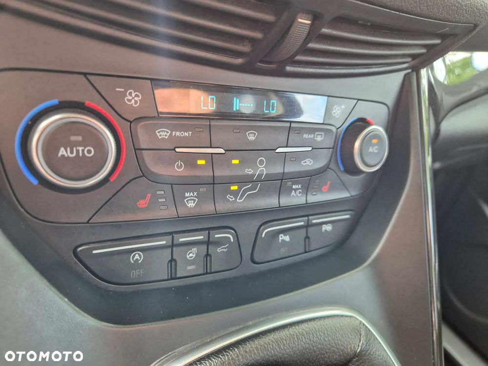 Ford Kuga 1.5 TDCi FWD Titanium - 16
