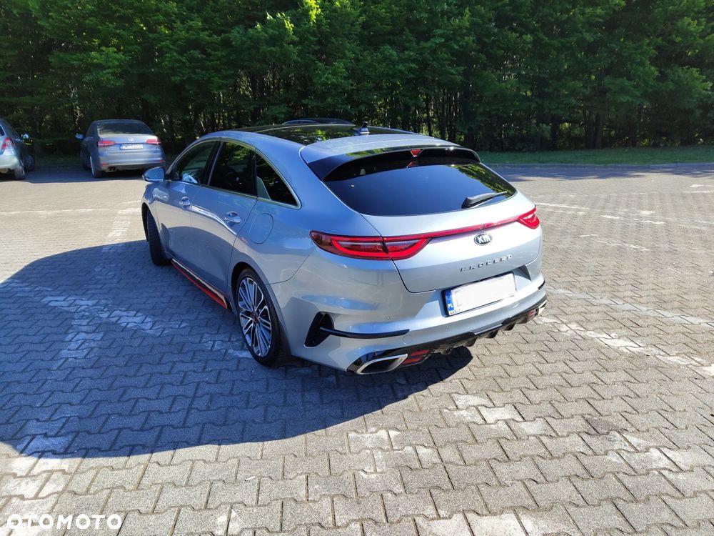 Kia ProCeed 1.6 T-GDI GT DCT - 10