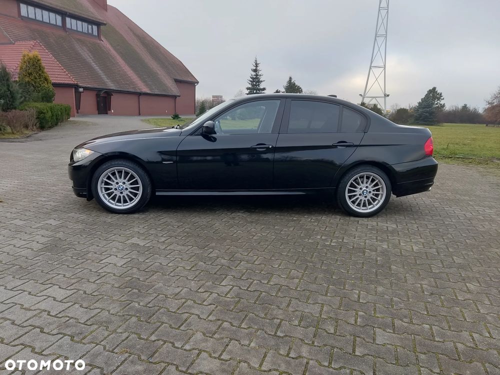 BMW Seria 3 320d DPF - 11