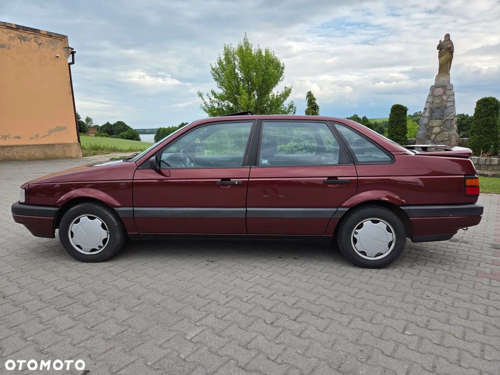 Volkswagen Passat 2.0 GL - 19