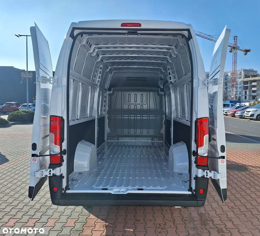 Peugeot Boxer Furgon L4H3 2.2 H3-POWER 180KM MT6 2025 - 6