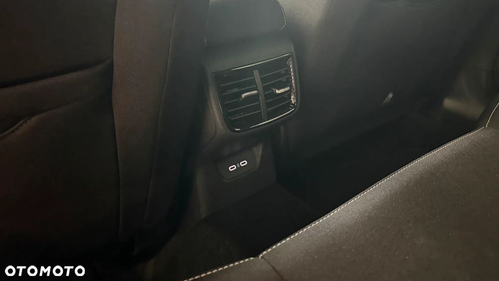 Skoda Fabia 1.5 TSI 130 Sport DSG - 37