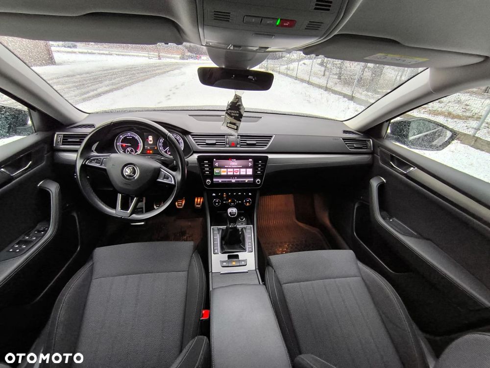 Skoda Superb 2.0 TDI Ambition - 20