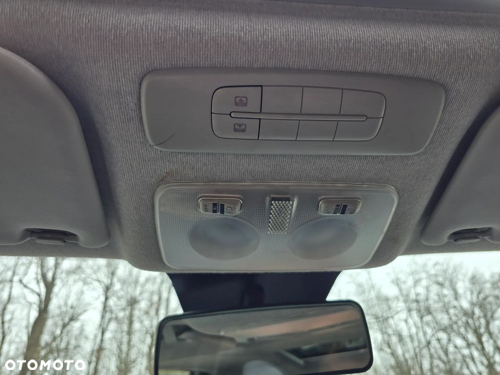 Fiat Punto Evo ver-1-4-16v-dynamic - 27