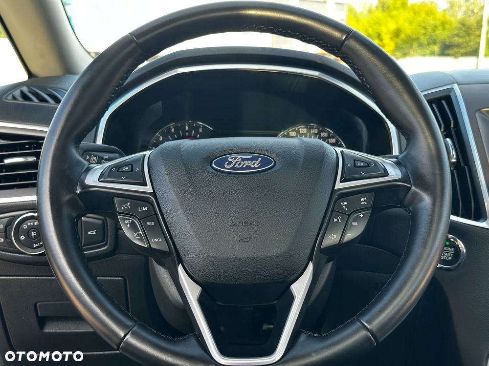 Ford S-Max 2.0 TDCi Titanium PowerShift - 24