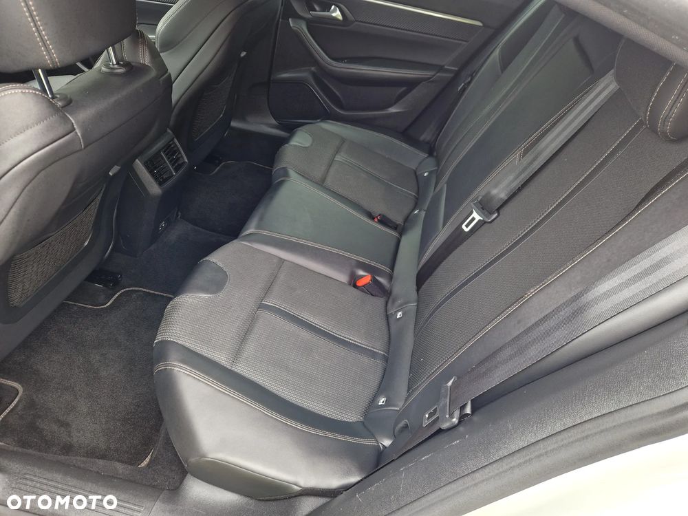 Peugeot 508 BlueHDi 180 EAT6 Stop&Start GT - 23