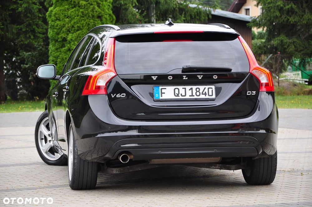 Volvo V60 D3 Geartronic Summum - 21