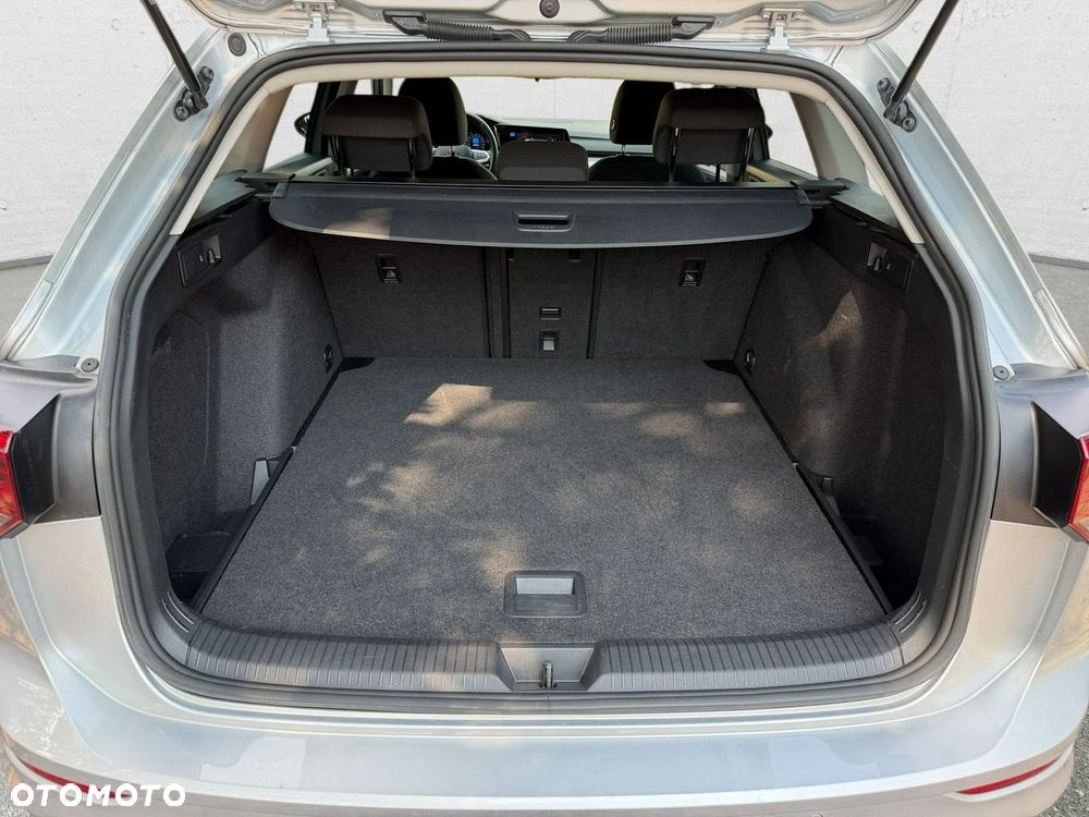 Volkswagen Golf - 25