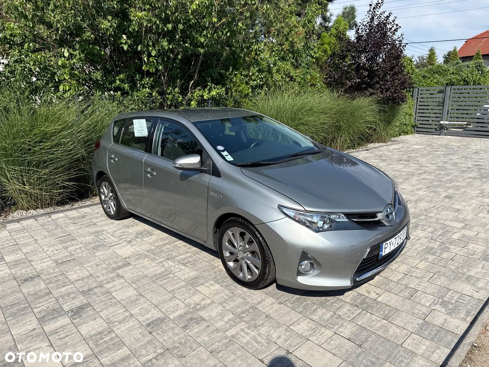 Toyota Auris Hybrid 135 Premium - 1