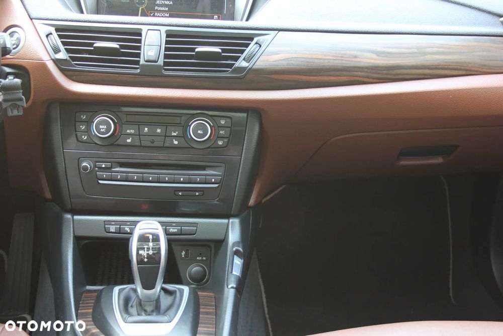 BMW X1 xDrive25d xLine - 28
