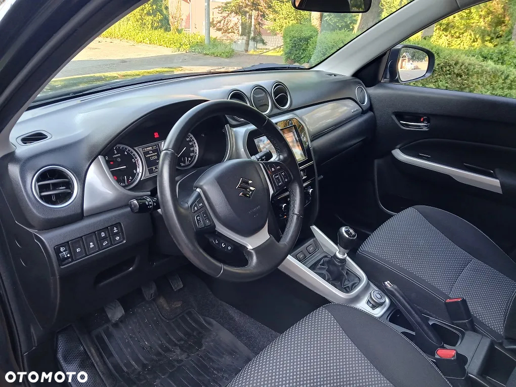 Suzuki Vitara 1.6 DDiS (4x4) Allgrip Comfort+ - 11