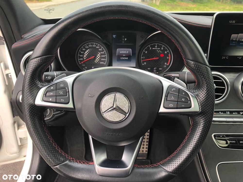 Mercedes-Benz Klasa C AMG 43 4-Matic - 12
