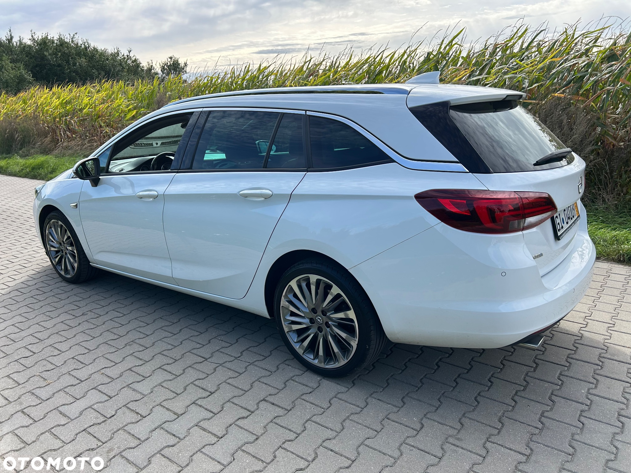 Opel Astra 1.6 BiTrb D (CDTI) Start/Stop Sports Tourer Business - 10