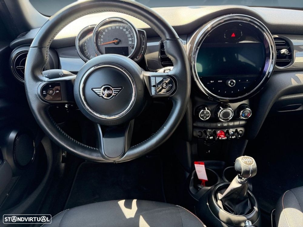 MINI 5 Portas One Classic - 13