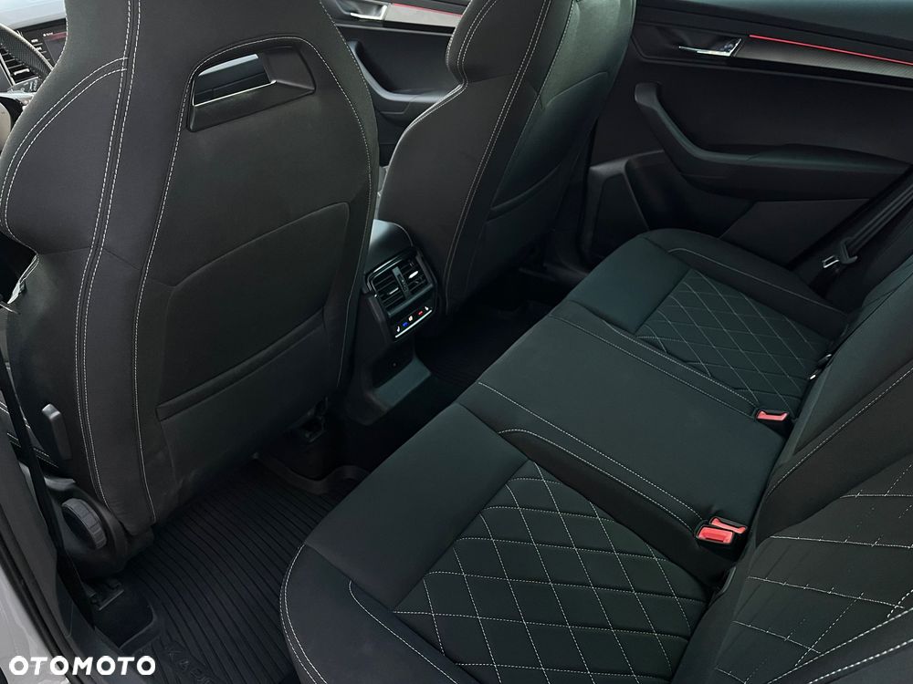 Skoda Karoq 2.0 TDI SCR 4x4 Sportline DSG - 22