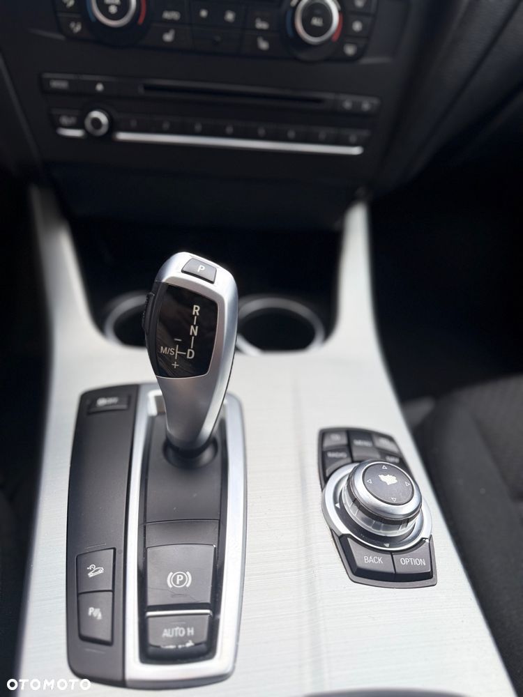 BMW X3 sDrive20i xLine - 12
