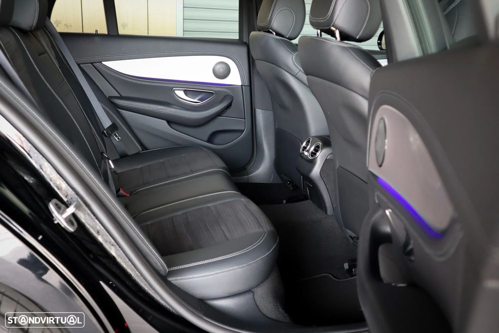 Mercedes-Benz E 300 de AMG Line - 11