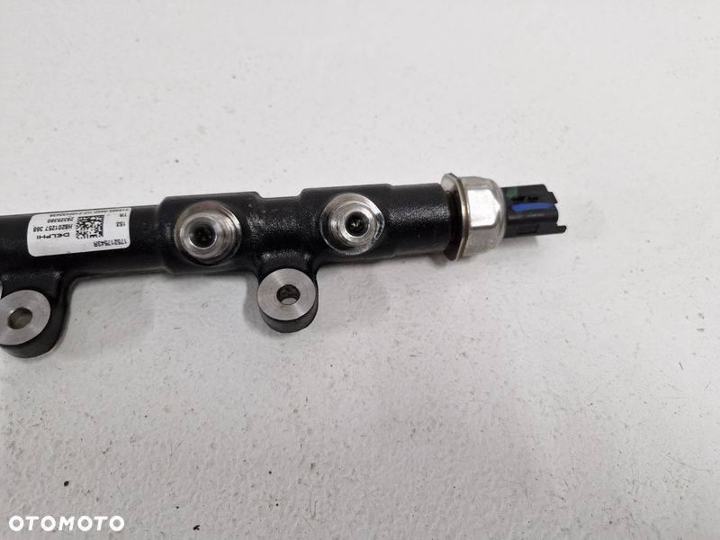 RENAULT MASTER III 3 LIFT 2.3 DCI LISTWA WTRYSKOWA CZUJNIK 175217543R - 3