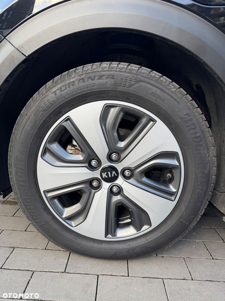 Kia Niro 1.6 GDI Plug-in Hybrid L - 9