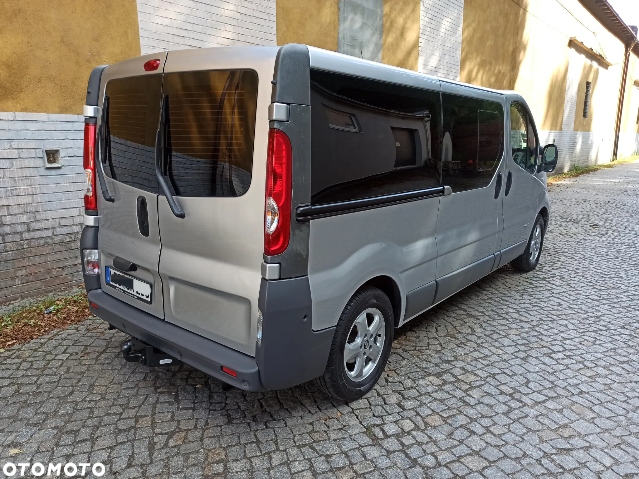 Opel Vivaro L2H1 2.9t Essentia - 4
